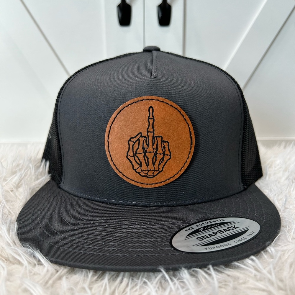 SnapBack hat skeleton hand - Picture 2 of 4